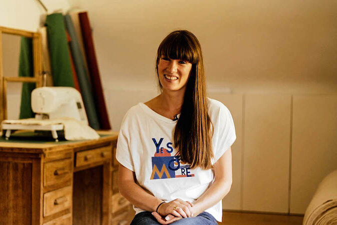 Coline Rouvière dans son atelier Papayéou