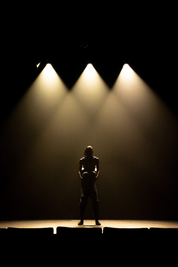 portrait vidéo des danseurs jumeaux les Gamal